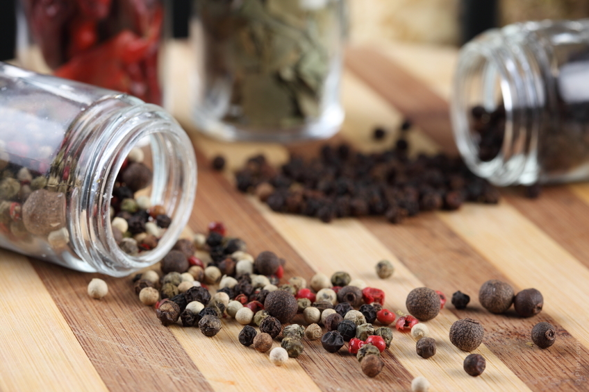 No biryani, pulao, savoury meat gravy, or spicy vegetable curry is complete without the heat and aroma offered by peppercorns! 