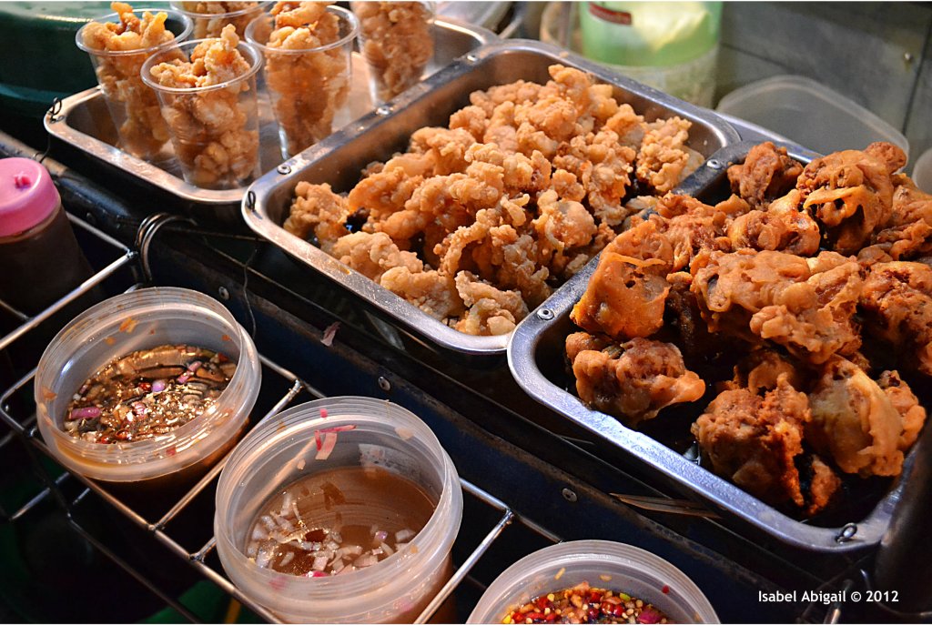 If you are a street food fan, try to avoid its intake during the monsoon season.