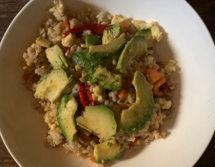 Low-Calorie Avocado And Egg Fried Rice